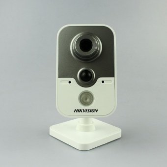 Видеокамера Hikvision DS-2CE38D8T-PIR(2.8mm) для системы видеонаблюдения