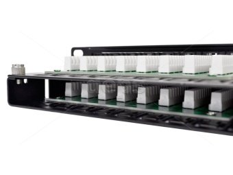 Патч-панель сетевая RJ-45, 19”,  1U, 48 портов,  Cat.5e, UTP