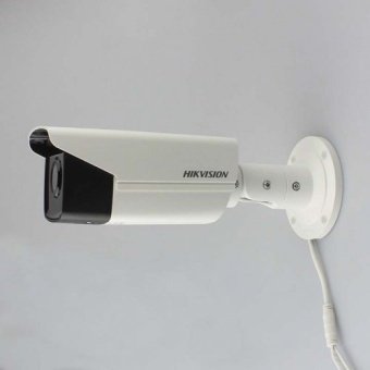 IP-видеокамера Hikvision DS-2CD2T23G0-I8(4mm) для системы видеонаблюдения