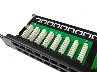 Патч-панель сетевая RJ-45, 19”,  1U, 48 портов,  Cat.5e, UTP