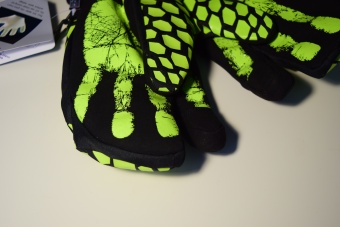 Перчатки трехпалые зимние мембранные Boodun original green scales